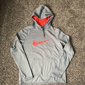 Women’s Nike Dri-Fit women’s size small pullover hoodie sweatshirt
